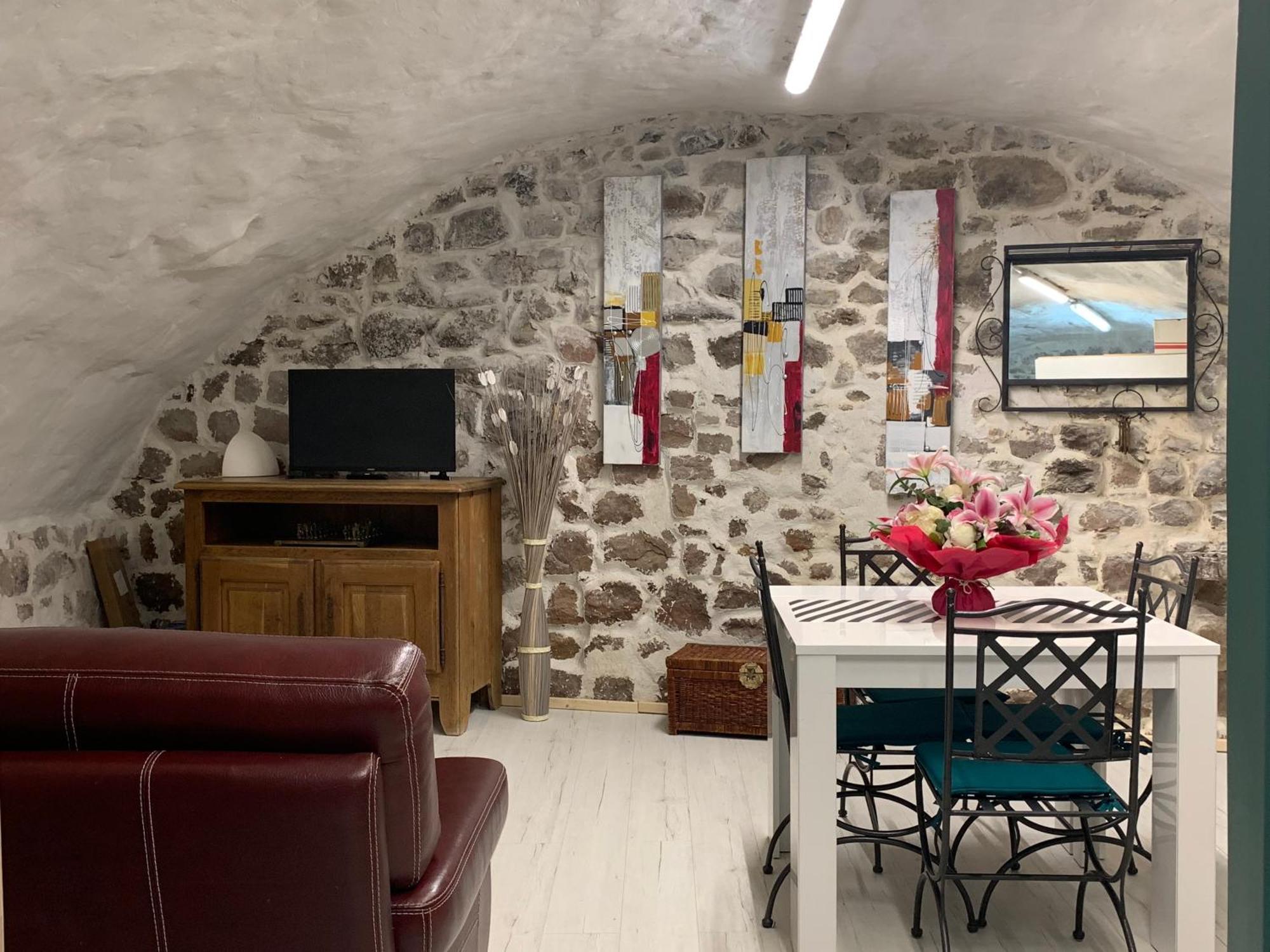 Dans Le Charme De La Pierre Apartment La Garde  Luaran gambar