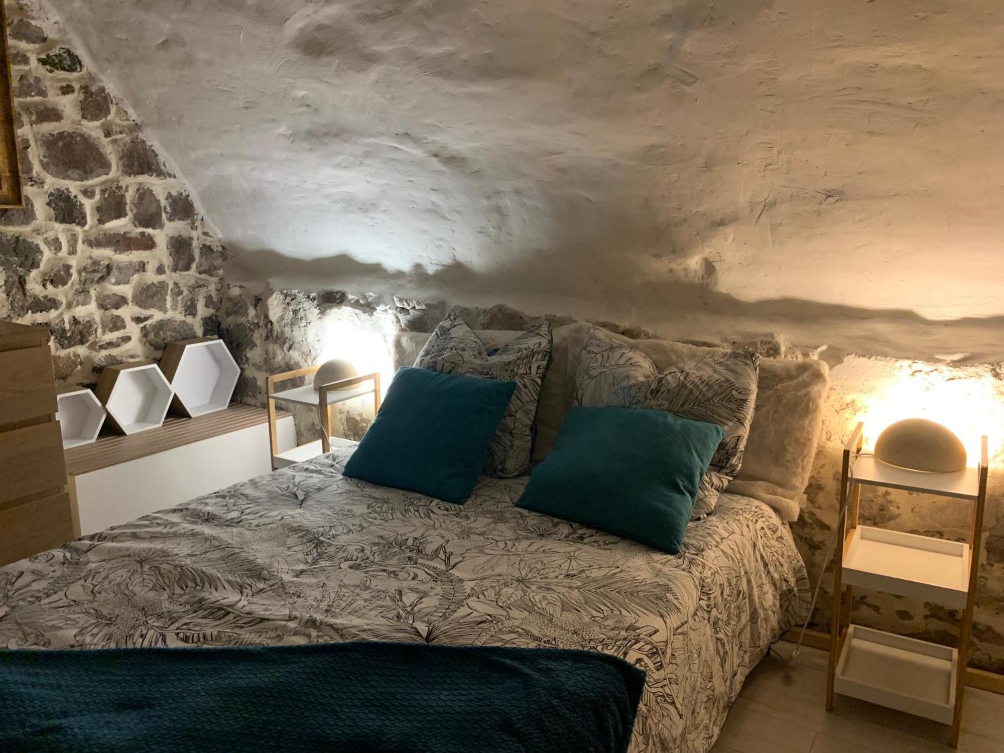 Dans Le Charme De La Pierre Apartment La Garde  Luaran gambar